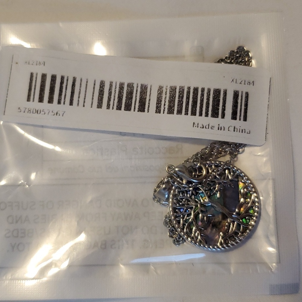 NECKLACE - Picture 5 of 5